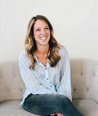 Book an Appointment with Dr. Elizabeth Anderson for Chiropractic