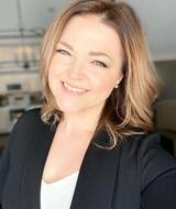 Book an Appointment with Brittney Schrage at Unwind: Alexandria