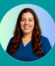 Book an Appointment with Carolina da Mata for Chiropractic