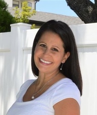 Book an Appointment with Dr. Laina Flores for Physical Therapy