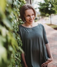 Book an Appointment with Laura Glazebrook for Physical Therapy - Schroth Method