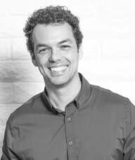 Book an Appointment with Dr. Julio Reis for Chiropractic