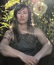 Book an Appointment with Elisa Moon Weiss for Acupuncture (with Elisa Moon Weiss)