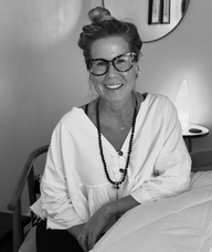 Book an Appointment with Andrea Louden for Acupuncture