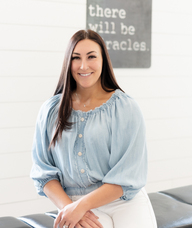 Book an Appointment with Dr. Jessica Bossuyt for Chiropractic