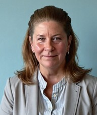 Book an Appointment with Stacey DeLaura for Acupuncture Treatment