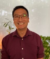 Book an Appointment with Steve Han for Acupuncture