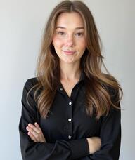 Book an Appointment with Hannah Raistrick for Free Consultations