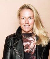 Book an Appointment with Clare Ramirez at DOWNTOWN CHICAGO